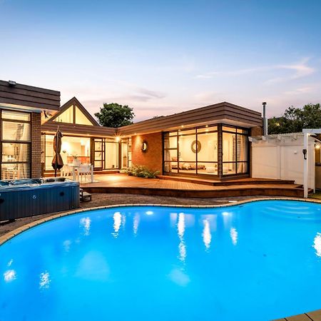 Entire House With Pool, Spa Auckland Esterno foto