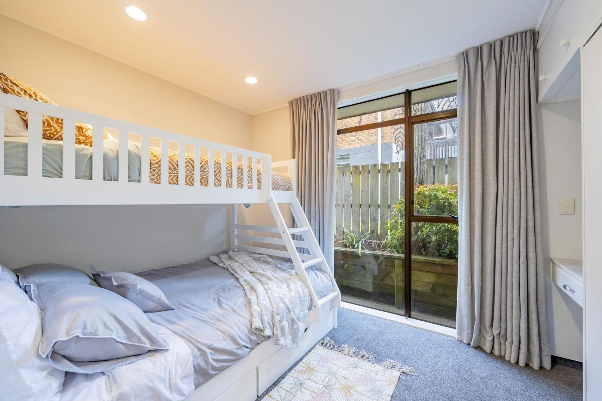 Entire House With Pool, Spa Auckland Esterno foto
